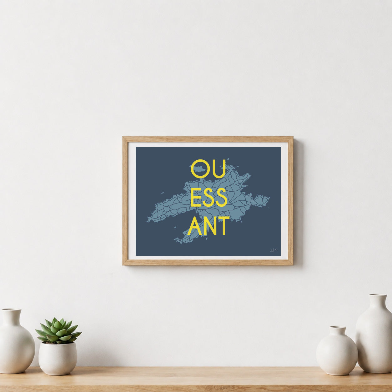 Poster Ouessant Bretagne – décoration murale inspirée des falaises, de l’océan et de la Bretagne sauvage.  