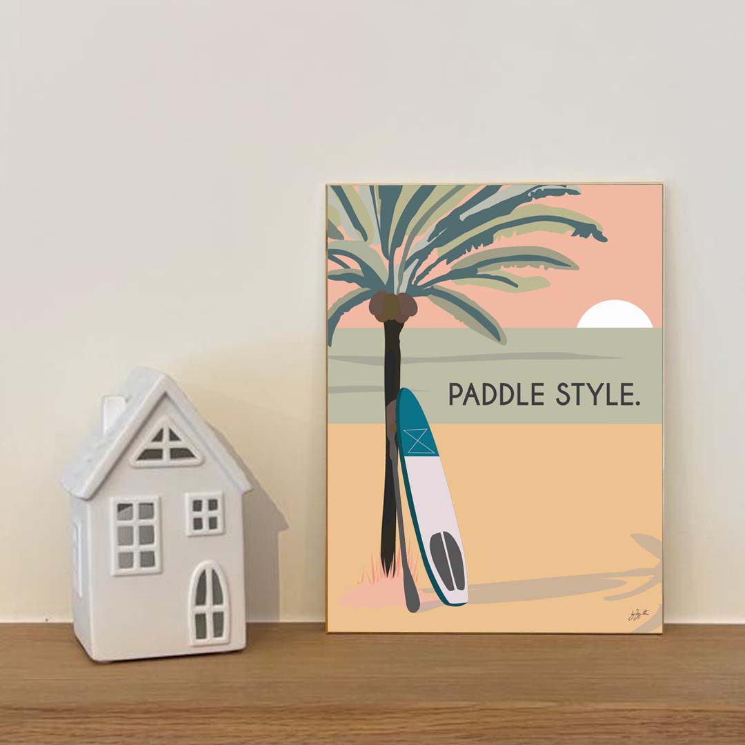 Affiche paddle océan – décoration murale inspirée du stand-up paddle, des sports nautiques et de l’esprit bord de mer.