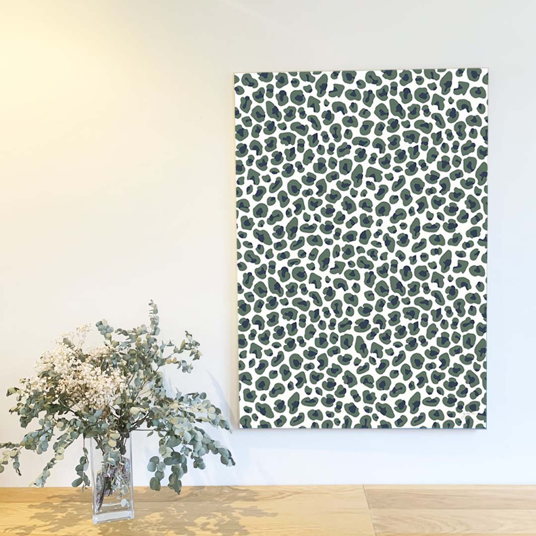 Affiche décorative au motif léopard  dans un style graphique moderne, idéale pour une décoration murale élégante et contemporaine.